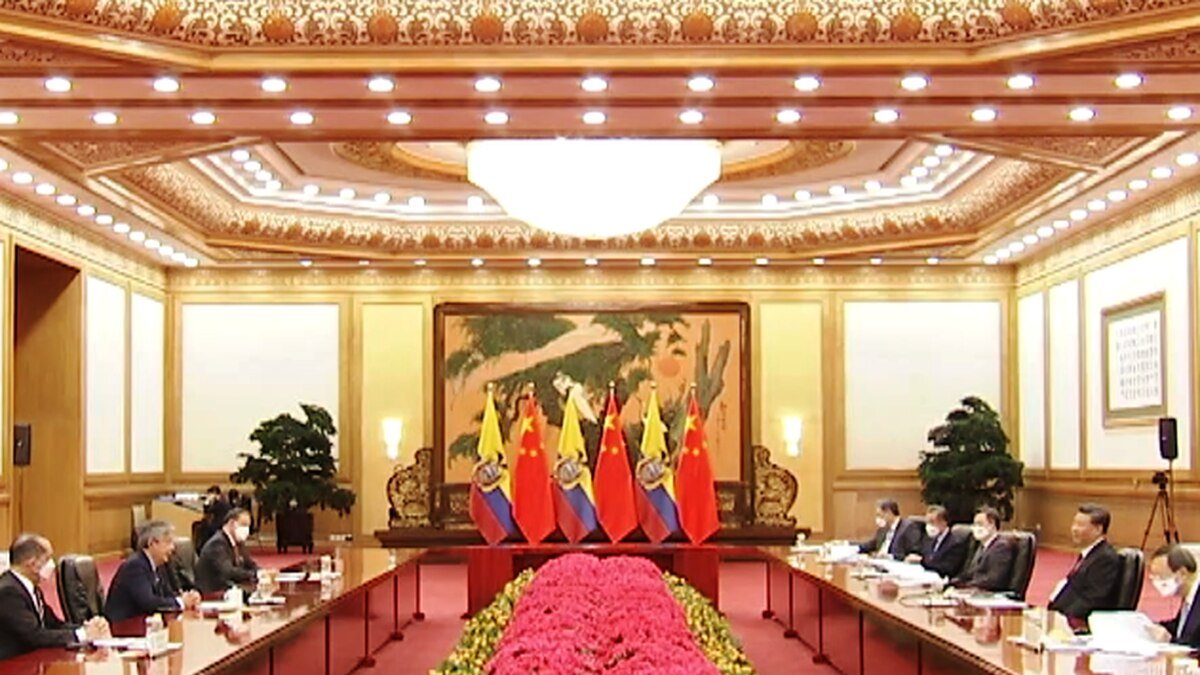 Ecuador ha buscado acercarse a China para renegociar la deuda y suscribir un acuerdo comercial.