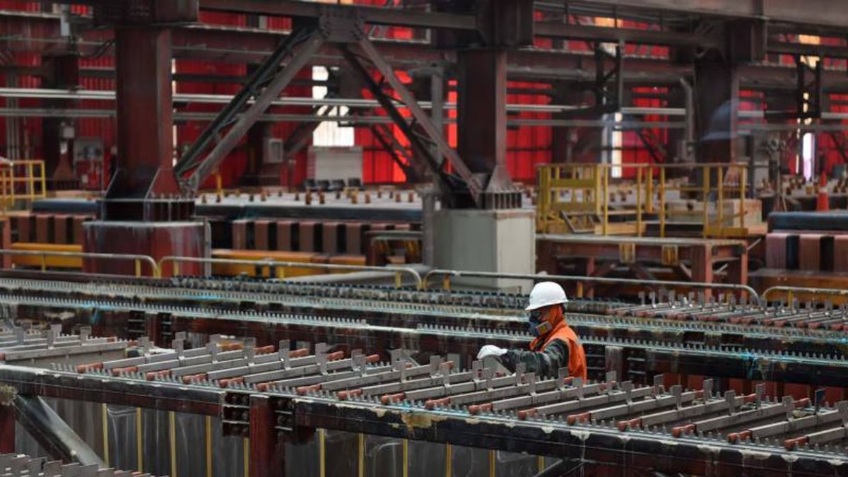 América Latina depende de materias primas como el cobre.