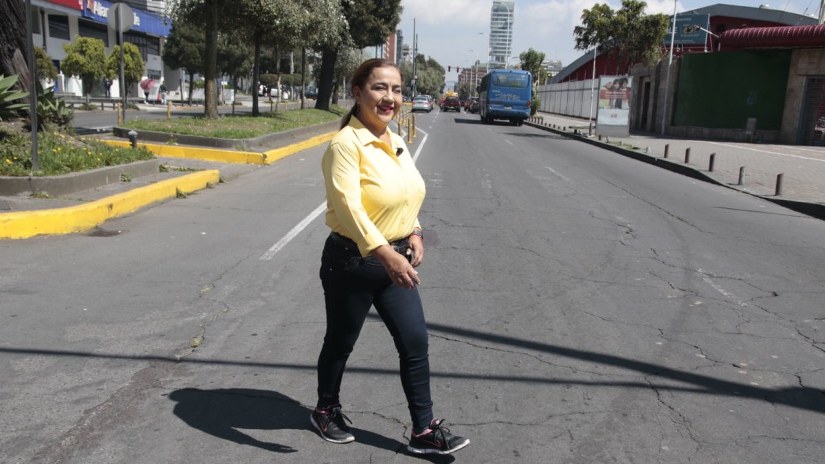 Maldonado fue concejala por dos períodos consecutivos por el movimiento Alianza PAIS. Tiene una licenciatura en Gestión para el Desarrollo Local Sostenible.