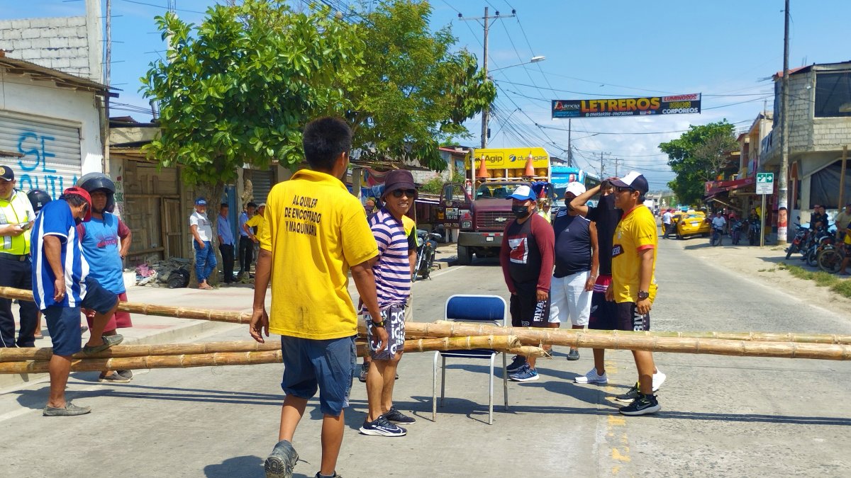 Tres horas duró el bloqueo en la localidad de Libertador Bolívar este 1 de febrero.