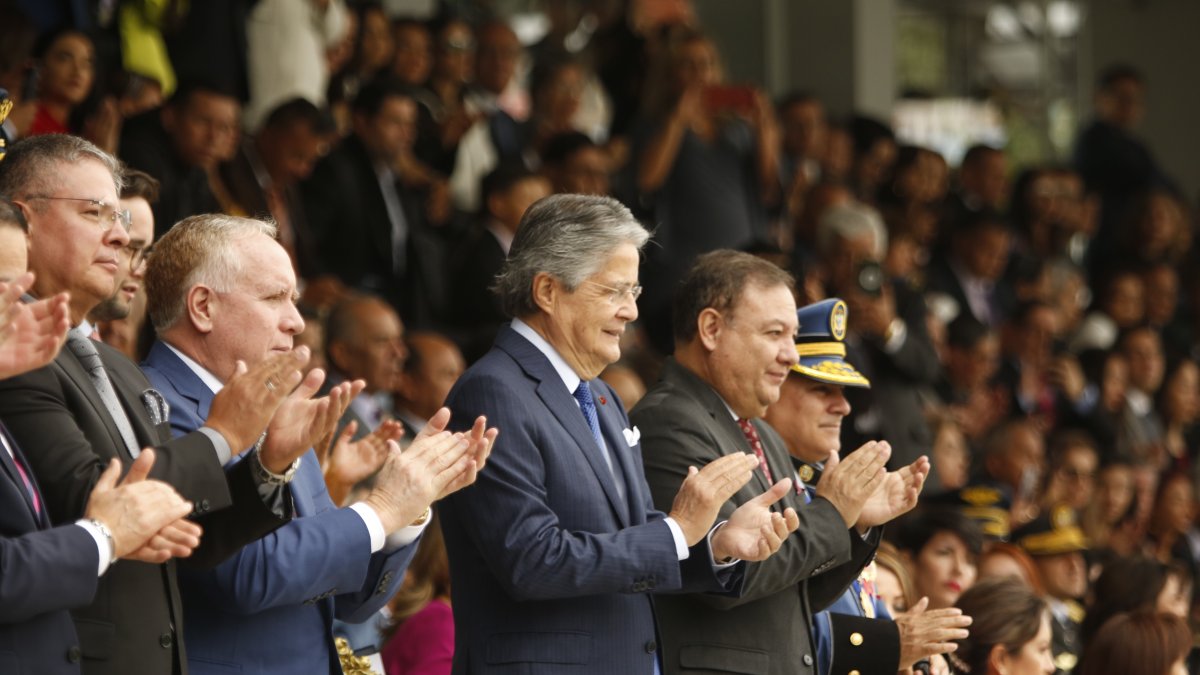 En el evento también estuvo el ministro del Interior, Juan Zapata, y el comandante Fausto Salinas.