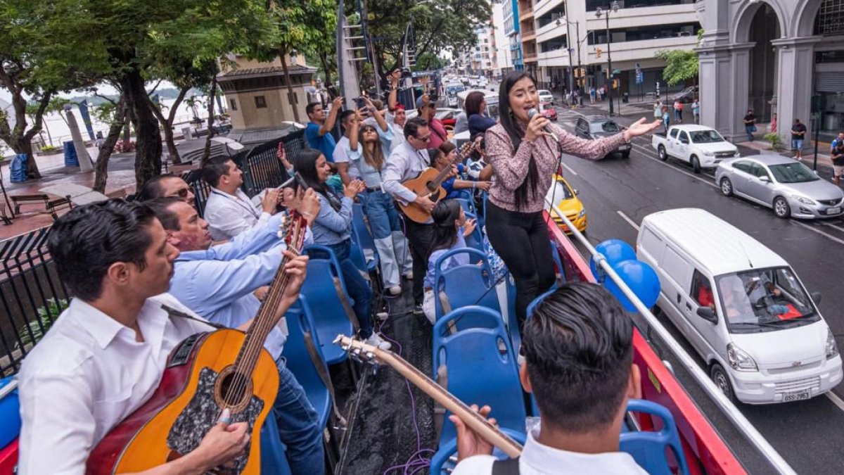 Jornada. Por sitios icónicos de la ciudad también llegaron los recitales.