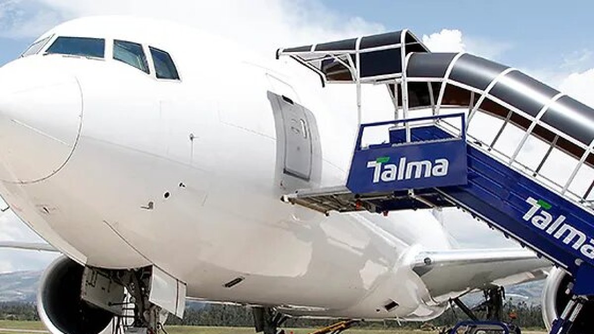 La empresa aérea, fundada en 1992, es de propiedad del grupo peruano Sandoval.