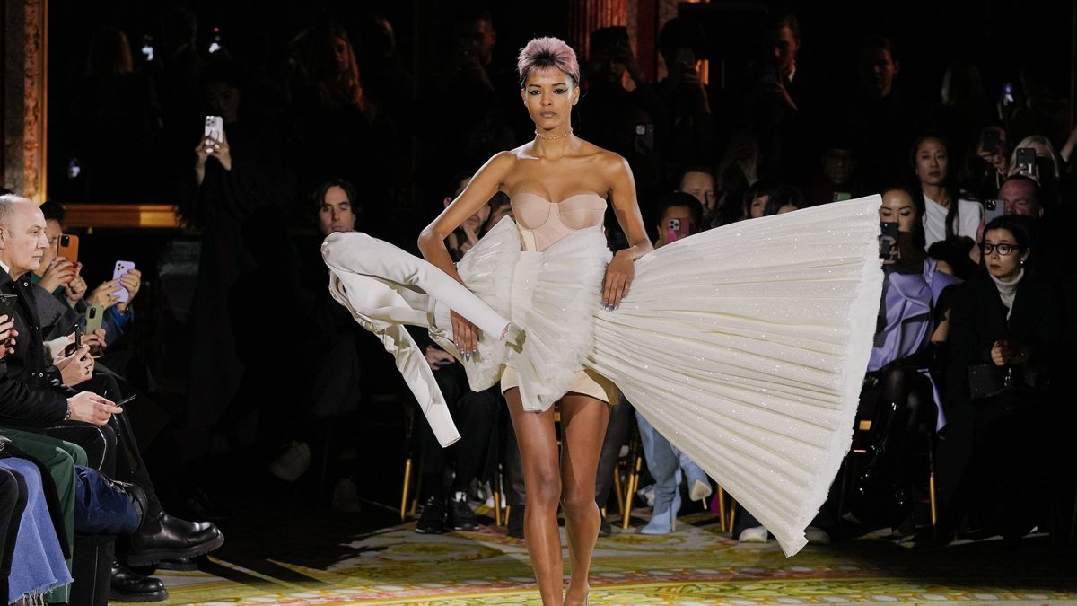 the Viktor & Rolf Haute Couture Spring Summer 2023 show as part of Paris Fashion Week on January 25, 2023 in Paris, France. (Photo by Francois Durand/Getty Images)