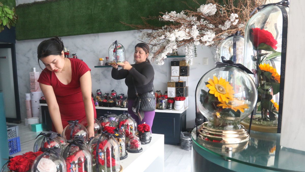 Expectativa. En Bruval se alistan para atender al público. La proyección es lograr atender a más de 400 clientes.