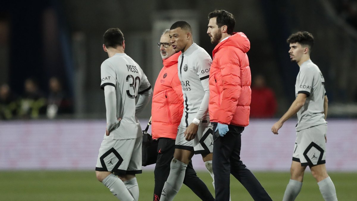 Kylian Mbappé, del PSG, no podrá jugar por tres semanas.