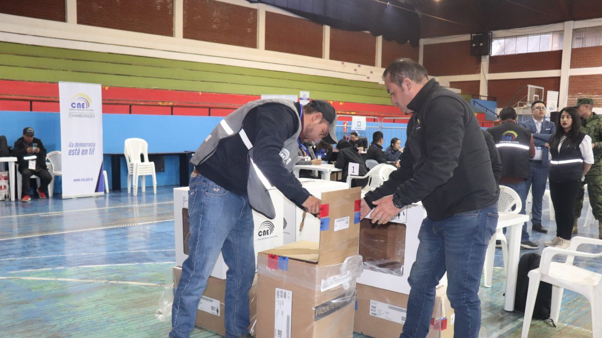 Las actas fueron escaneadas directamente desde los recintos electorales.