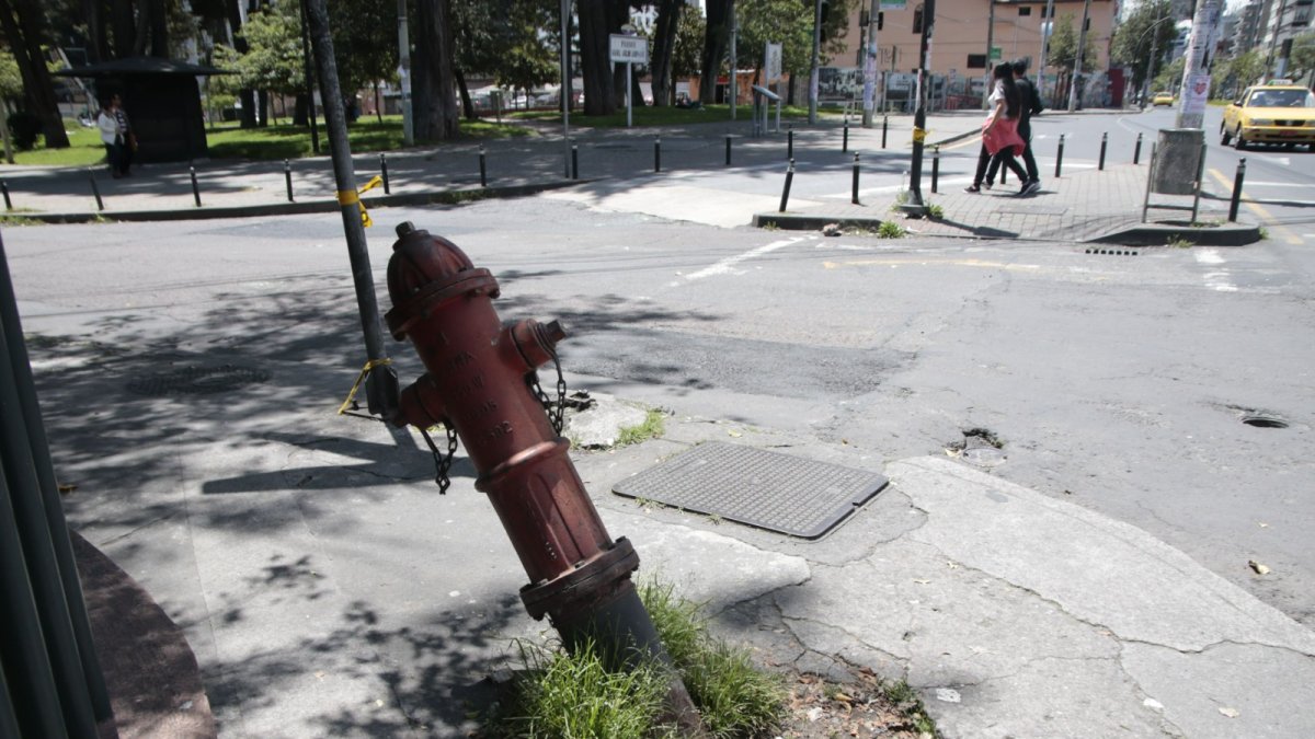 El aparato está en la intersección de la Av. 10 de agosto e Ignacio de Veintimilla.