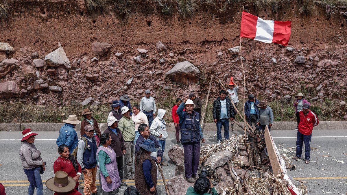 Las manfestaciones en la vía Panamericana Sur no terminan.
