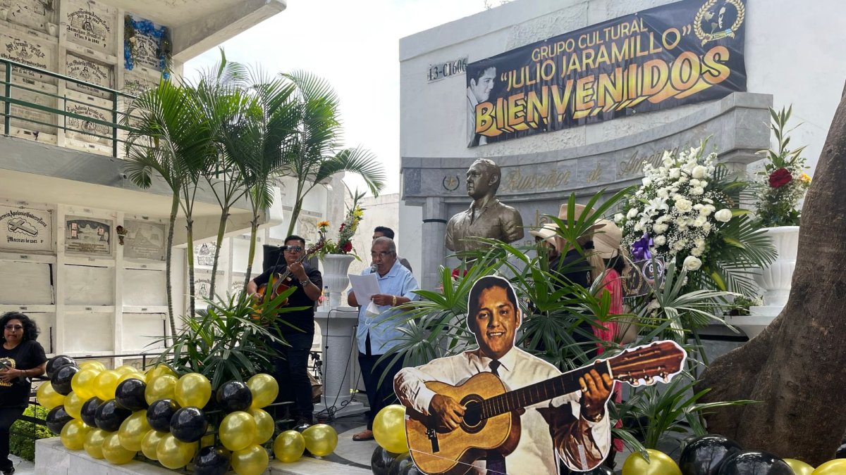 Agenda. El primer acto se llevará a cabo en el cementerio general.