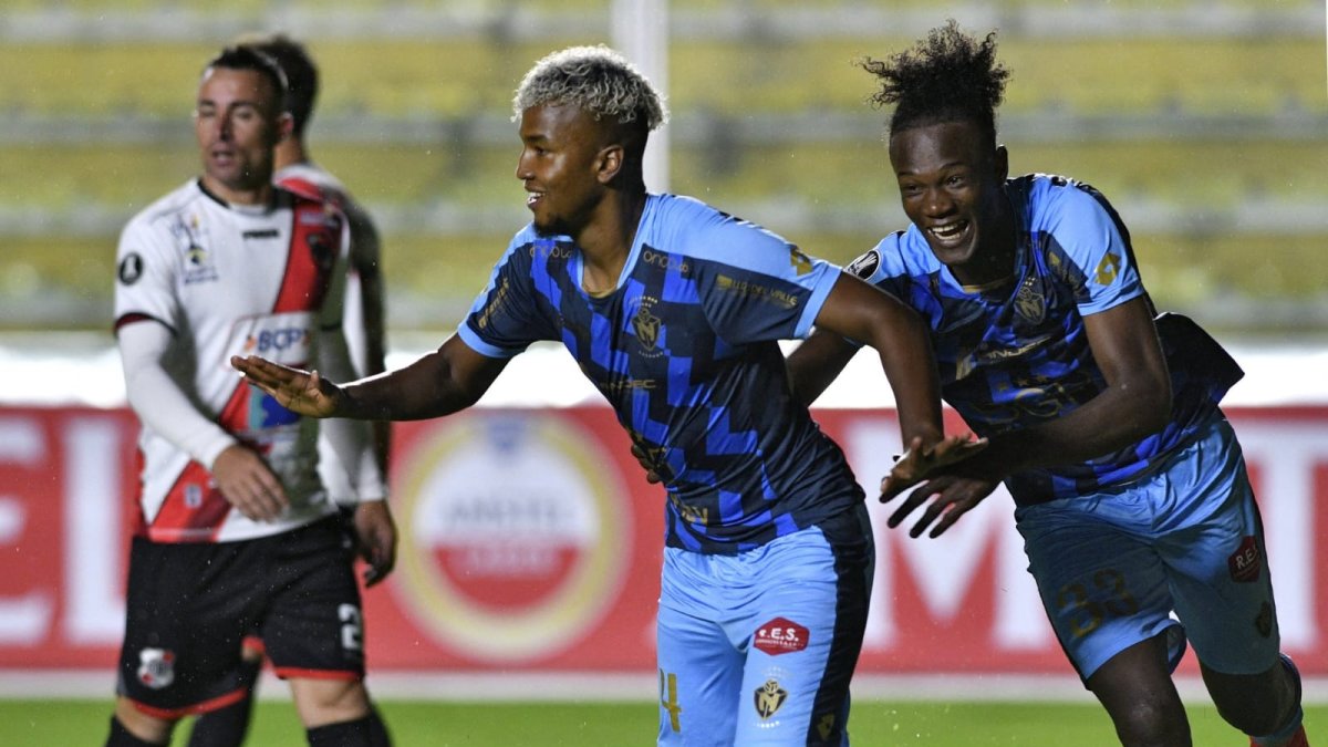 El Nacional comenzó con racha ganadora.