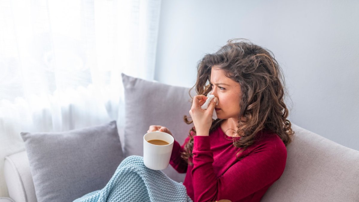La secresión nasal es una de las manifestaciones de esta afección. 
