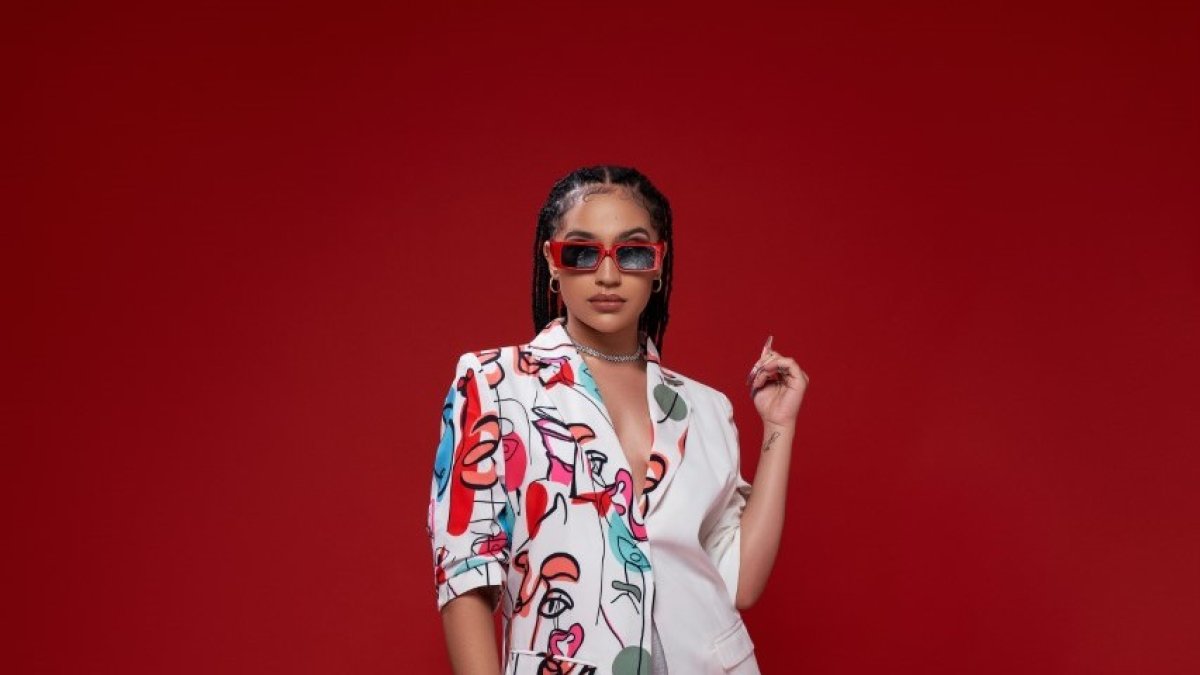 Yoli Mayoli se considera una cantautora de vanguardia, una característica plasmada en sus melodías.