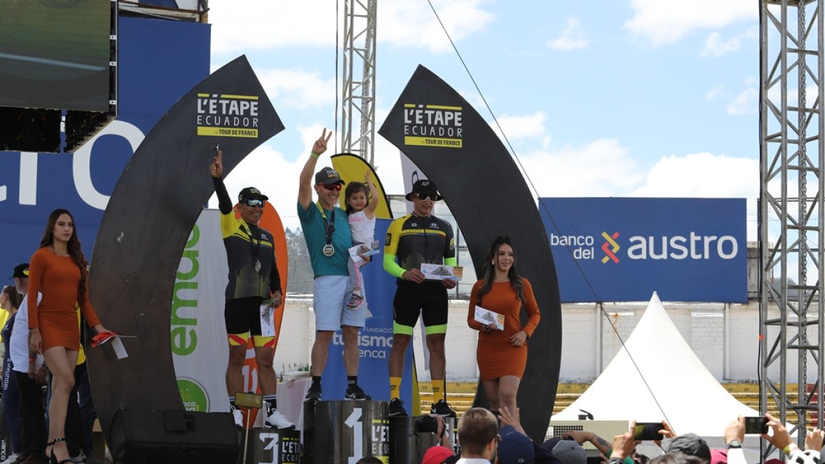 Reto. 1.500 ciclistas participaron en la prueba que recorrió Cuenca, Paute y Azogues.