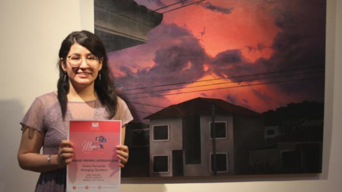 Arte. La artista María Fernanda Manging fue la ganadora del salón el año pasado con la obra ‘Preludio’.