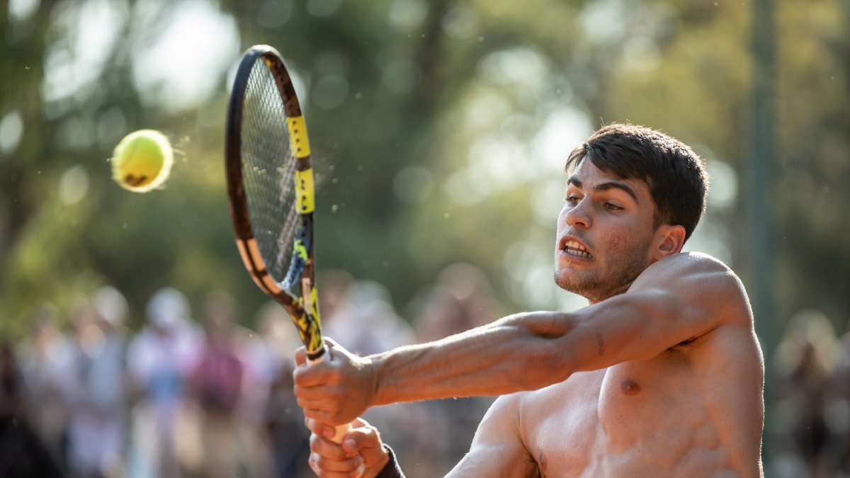 El tenista español Carlos Alcaraz durante un entrenamiento en Buenos Aires (Argentina).