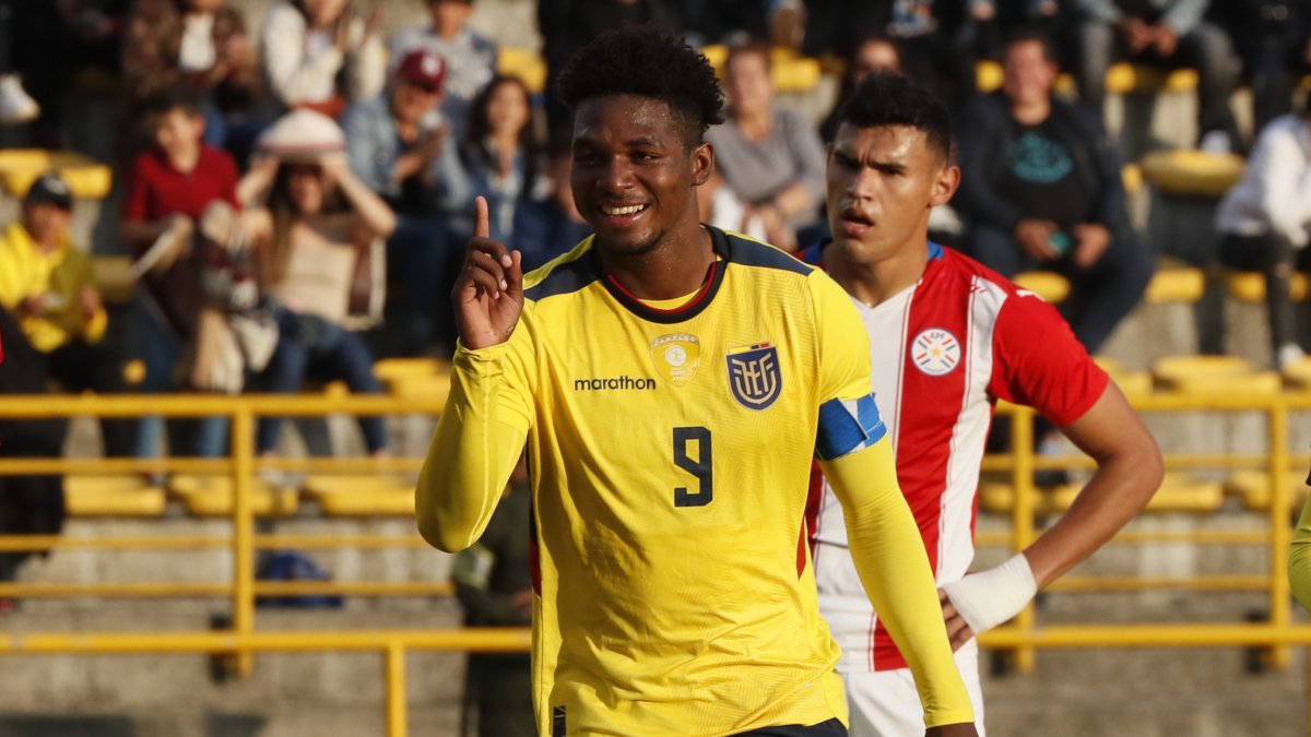 Justin Cuero marcó los dos goles con los que Ecuador venció 2-1 a Paraguay.