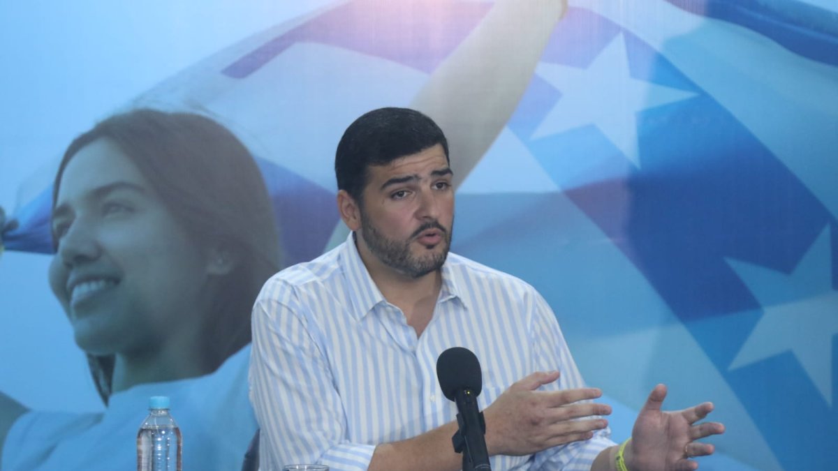 Aquiles Álvarez, alcalde electo de Guayaquil, ofreció una rueda de prensa en el Hotel Ramada