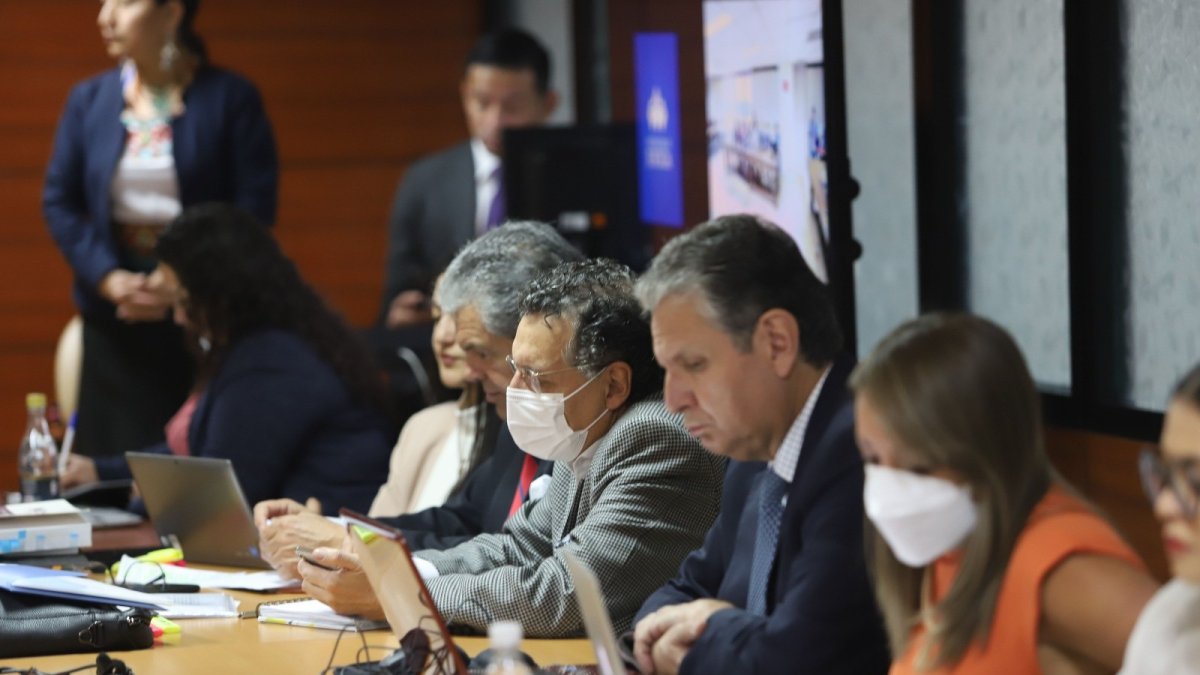 Audiencia. El excontralor Pablo Celi en el mezanine de la Corte Nacional en la diligencia por posible cohecho.