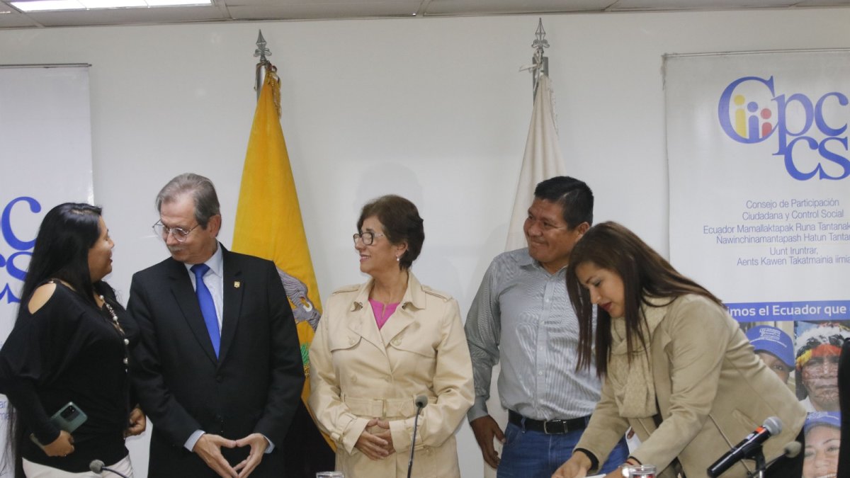 En la madrugada del 10 de marzo de 2023, los nuevos consejeros anularon 61 resoluciones anteriores.