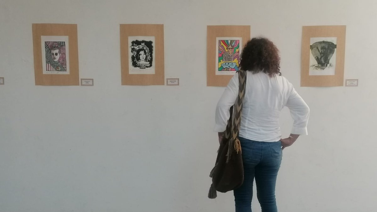 La muestra recoge una selección variada de trabajos de los alumnos de la UArtes.