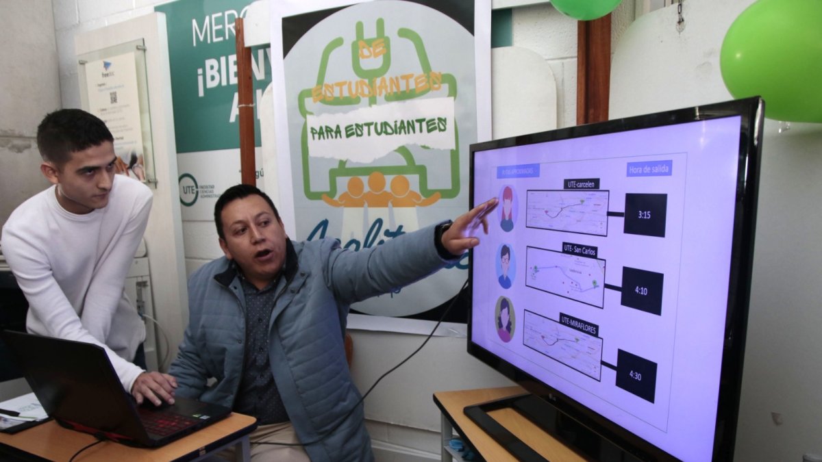 El proyecto para un taxi ejecutivo entre universitarios ganó como mejor emprendimiento.