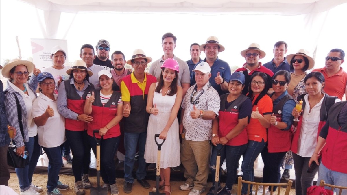 Evento.- La ministra de Telecomunicaciones, Vianna Maino, en el acto simbólico de poner la primera piedra de la Academia Google.