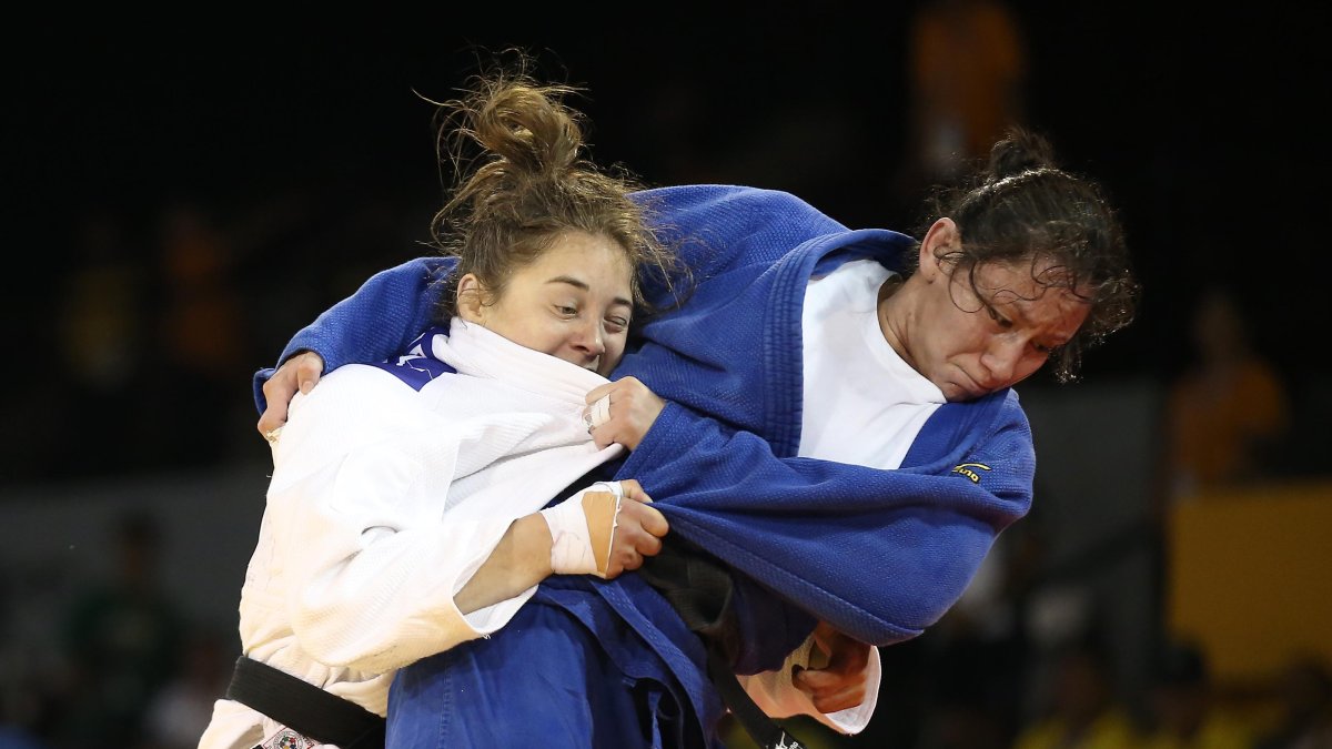 Estefanía García (d) en uno de los combates que ganó para colgarse la histórica medalla de oro en los Juegos Panamericanos de Toronto 2015.