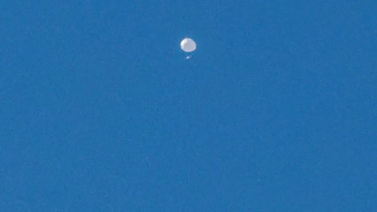 Vista del globo espía de China en cielos de EE.UU., el 4 de febrero de 2023.