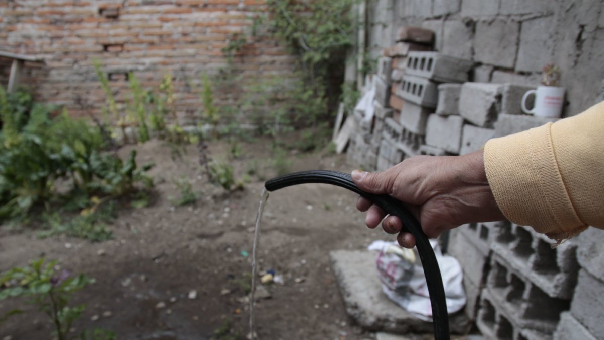Molestia. Los moradores del norte y sur enfrentan cortes de servicio.