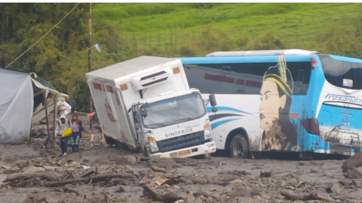 El suceso dejó perdidas humanas y materiales.