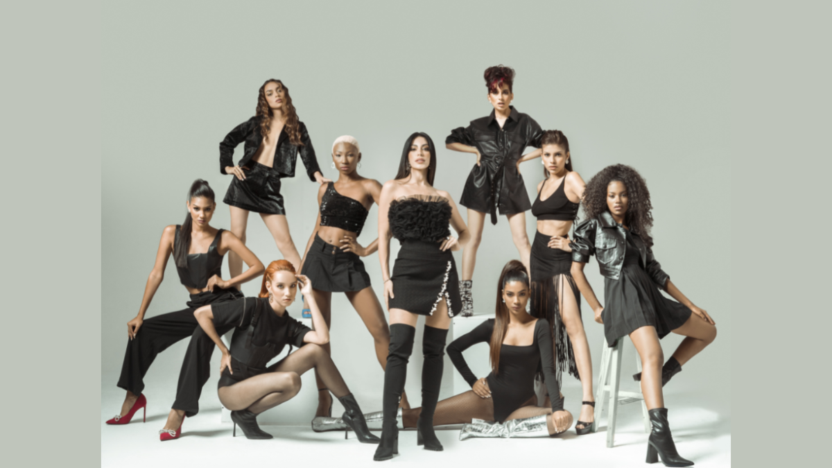 Virginia Limongi junto a las concursantes de La Supermodelo 2023