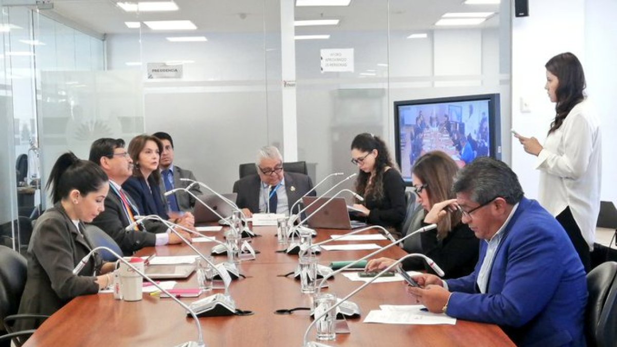 El presidente de la Comisión del Derecho a la Salud y al Deporte, Marcos Molina, suspendió la sesión del 16 de febrero por falta de quorum