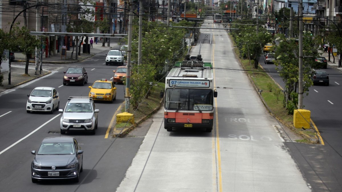 Rutas. Los biarticulados circularán hasta una hora más de lo habitual y los alimentadores hasta las 22:00