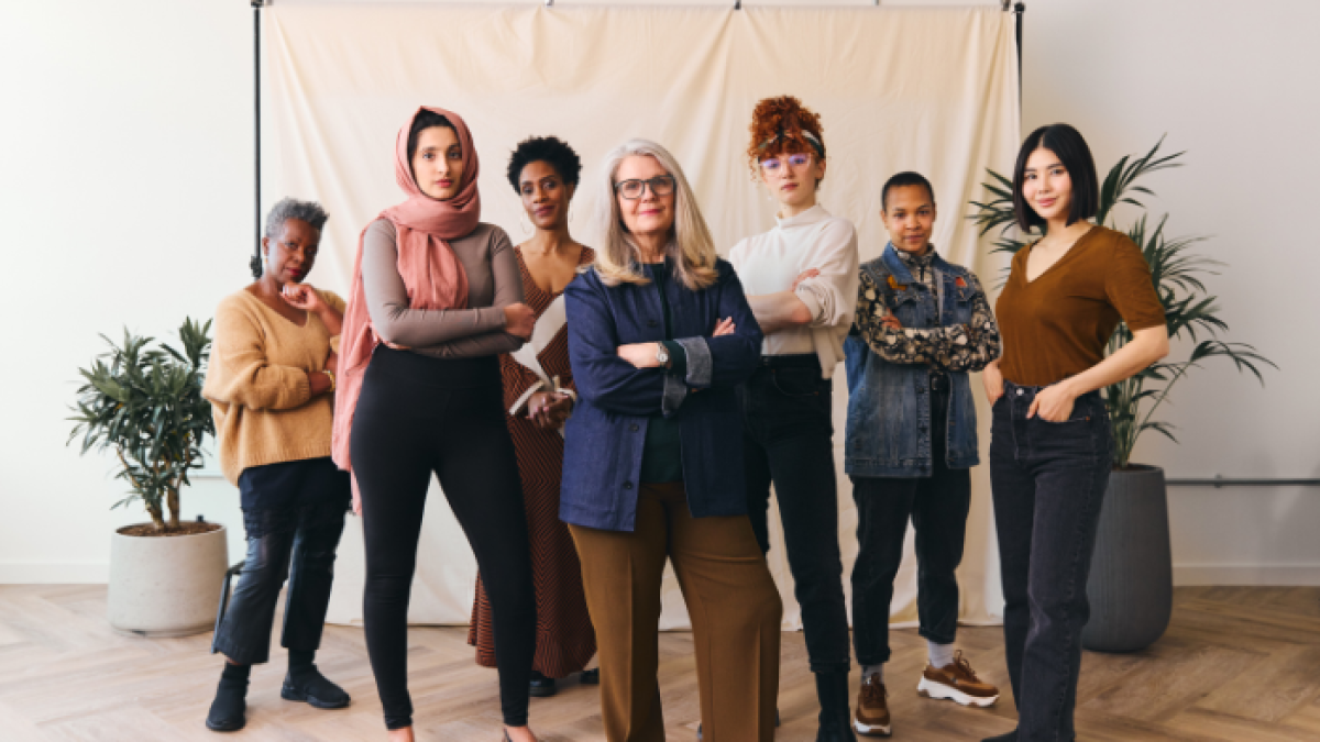 Las Naciones Unidas comenzó a celebrar el Día Internacional de la Mujer el 8 de marzo en 1975, año Internacional de la Mujer.