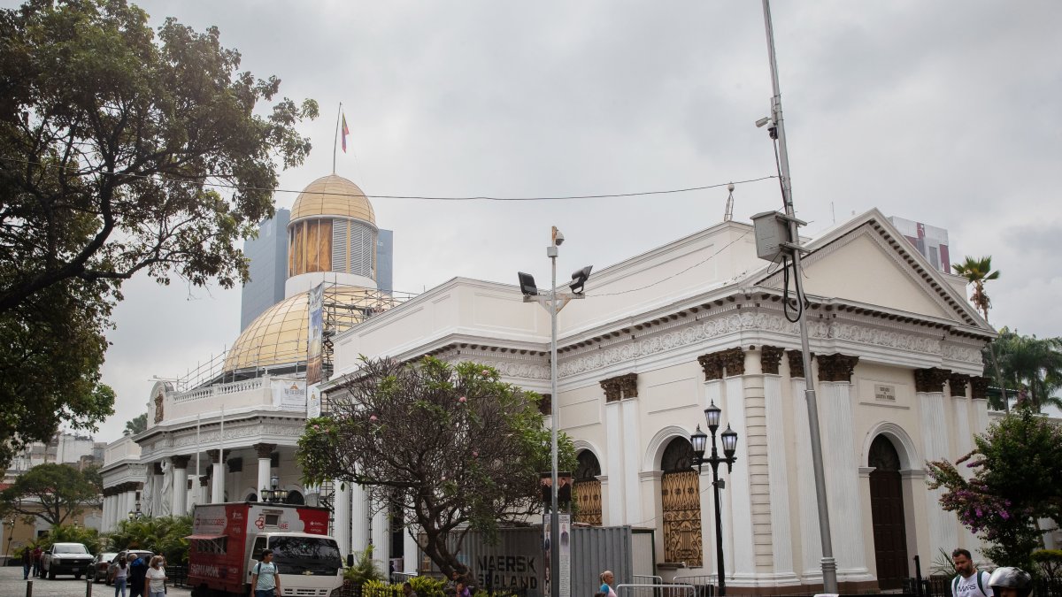 Fotografía del Palacio Federal Legislativo, sede de la Asamblea Nacional de Venezuela, el 15 de febrero de 2023, en Caracas (Venezuela)