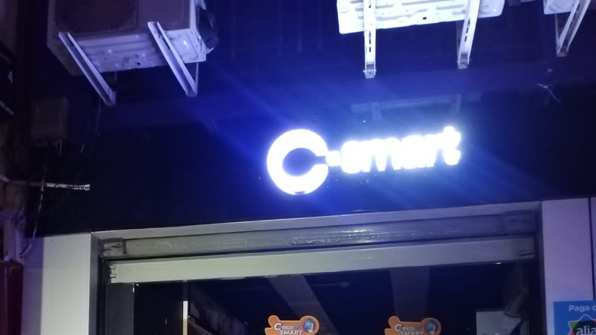 Babahoyo. Con las puertas abiertas: así encontró el local la policía.