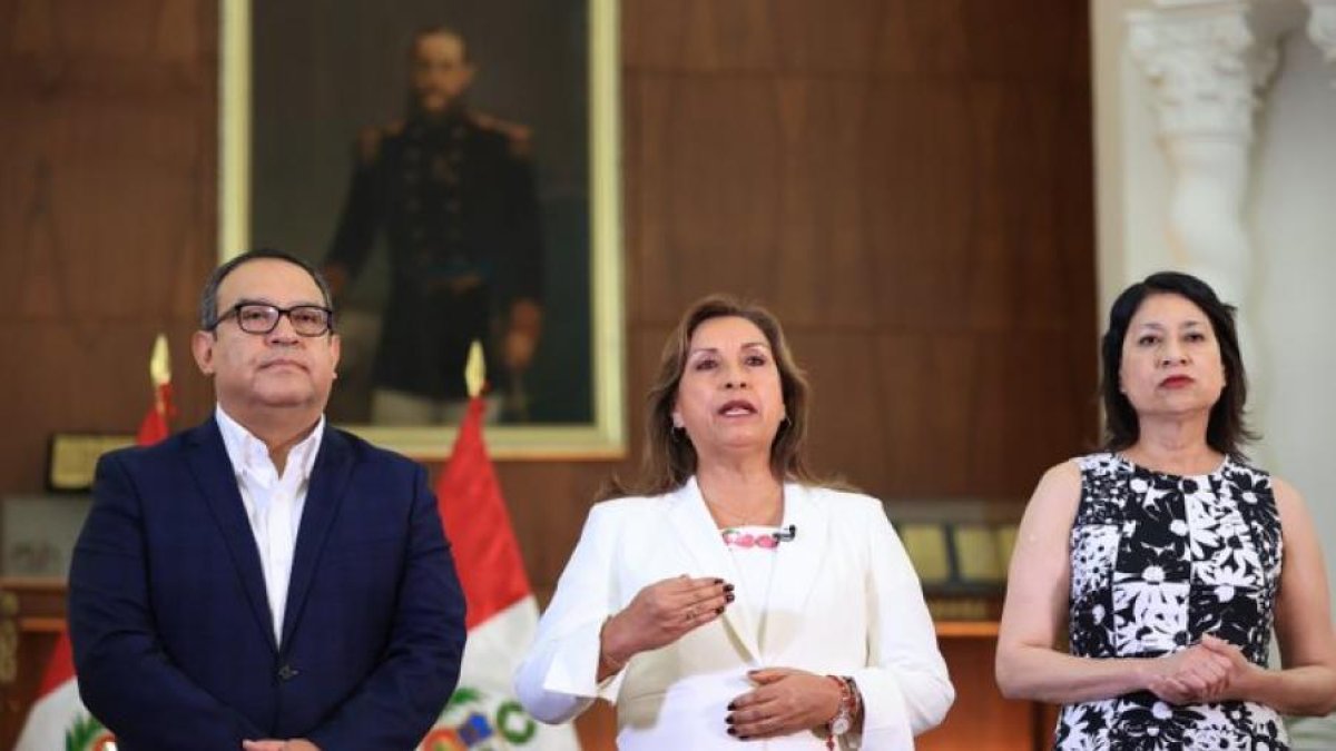 Diplomacia. México lamenta la decisión del Gobierno peruano  de reducir el nivel de relaciones diplomáticas.