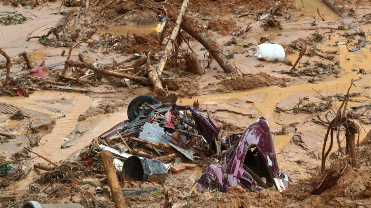 Destrozos. Zona afectada por las fuertes lluvias, en Sao Sebastiao.