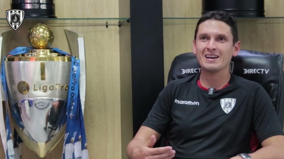 Miguel Bravo, de 36 años, es el nuevo DT de la sub-20 de Ecuador.