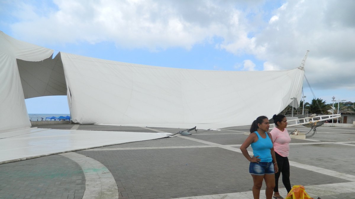 Así quedó la cubierta luego de la lluvia y viento que 