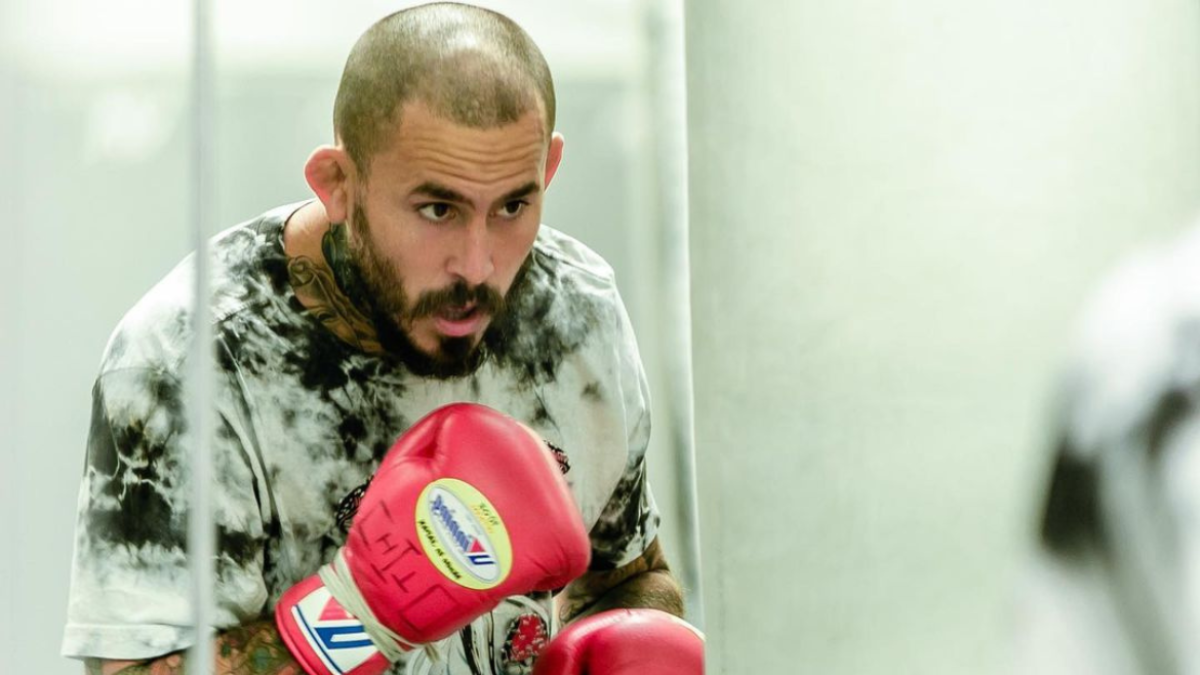 El manabita se encuentra en campamento para la pelea del próximo 25 de marzo.