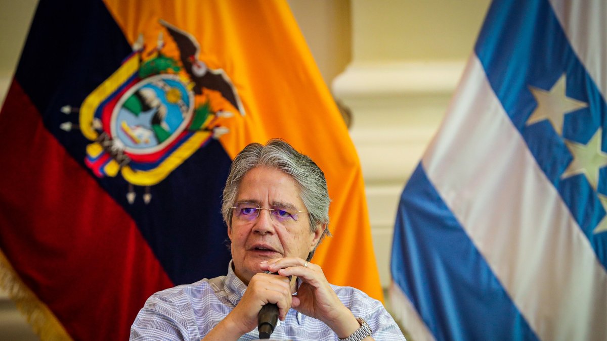 El primer mandatario aseguró que pidió total apertura a las instancias del Ejecutivo en caso de que se abra una investigación en la Fiscalía.