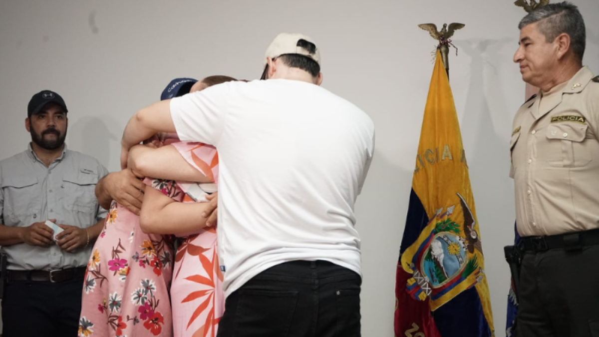 La joven fue entregada a sus familiares a las 13:30 del martes 28, luego de haber sido secuestrada la noche del domingo 26.