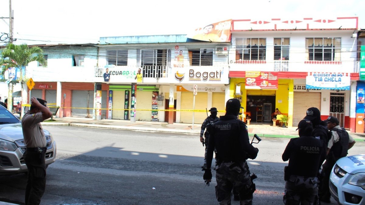 Efecto. Esmeraldas es una de las provincias con mayores índices de inseguridad, lo que ha afectado al casco comercial.