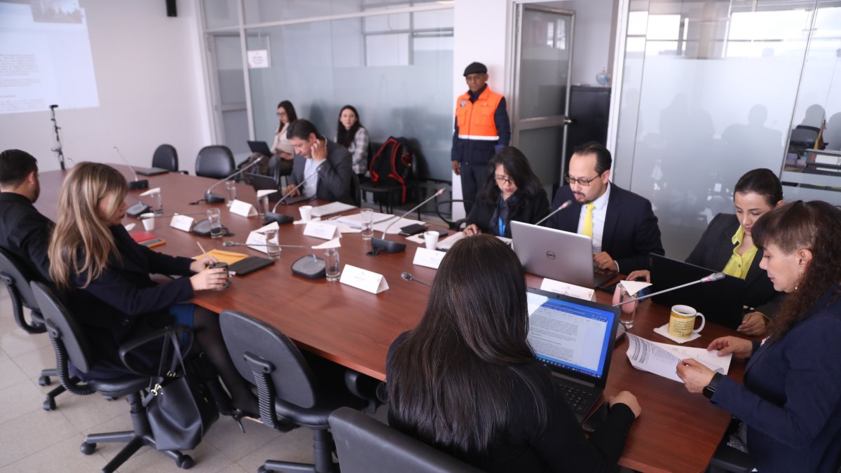 Trabajo. Miembros de la Comisión de Seguridad Integral.