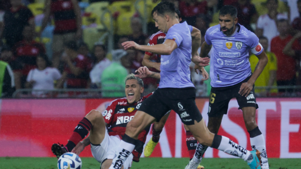 Flamengo e Independiente del Valle empatan 0-0 en Brasil.