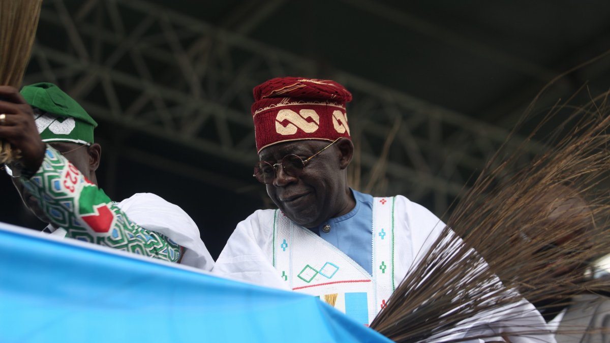 Imagen de archivo de Bola Ahmed Tinubu, candidato del gobernante Congreso de Todos los Progresistas (APC), ganador de la elecciones presidenciales nigerianas.