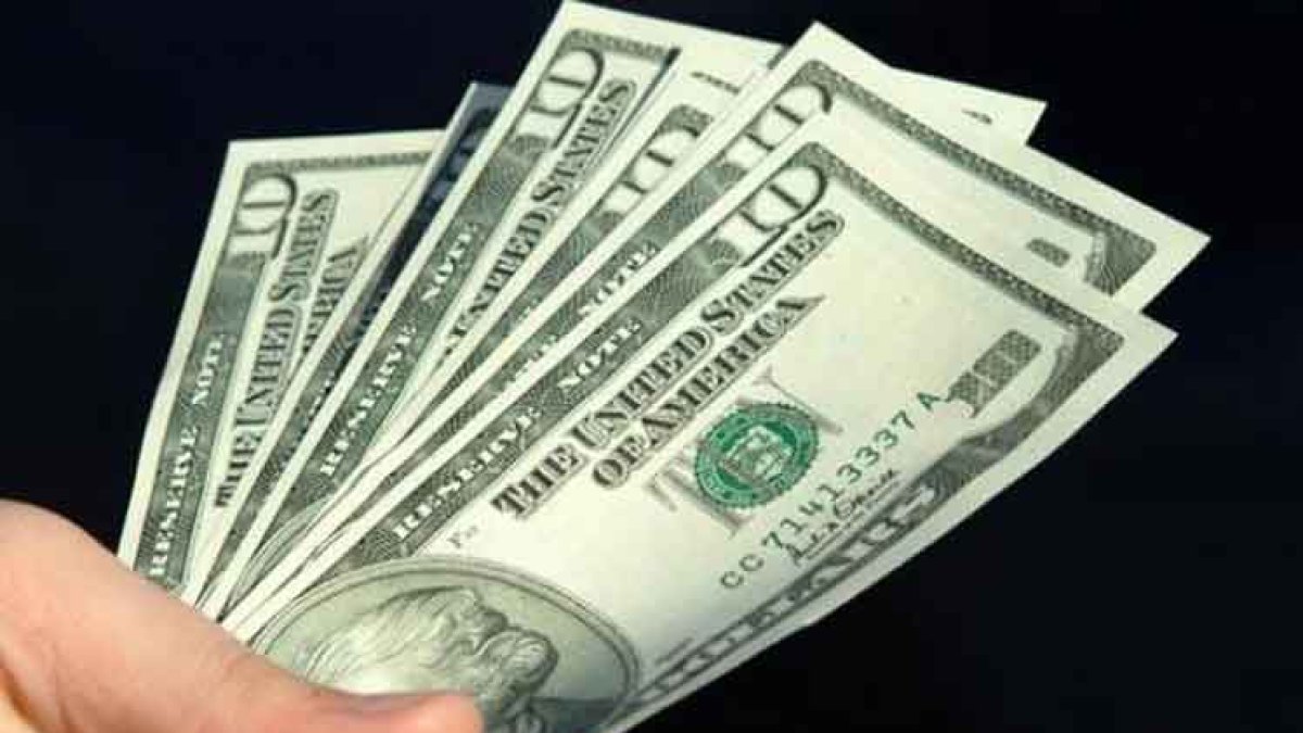 300 dólares puede llegar a ser la diferencia del sueldo que reciben los blancos, contra montuvios e indígenas.