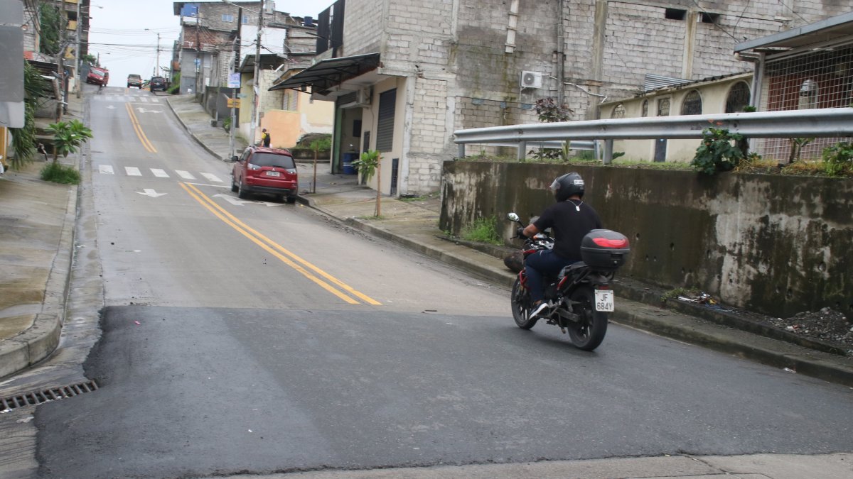 La avenida Guillermo Cubillo necesita señales de tránsito.